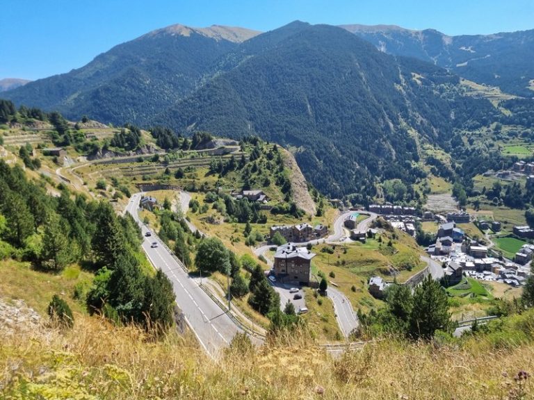 Read more about the article 8 reasons to go biking in Andorra