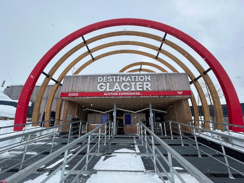Glacier station