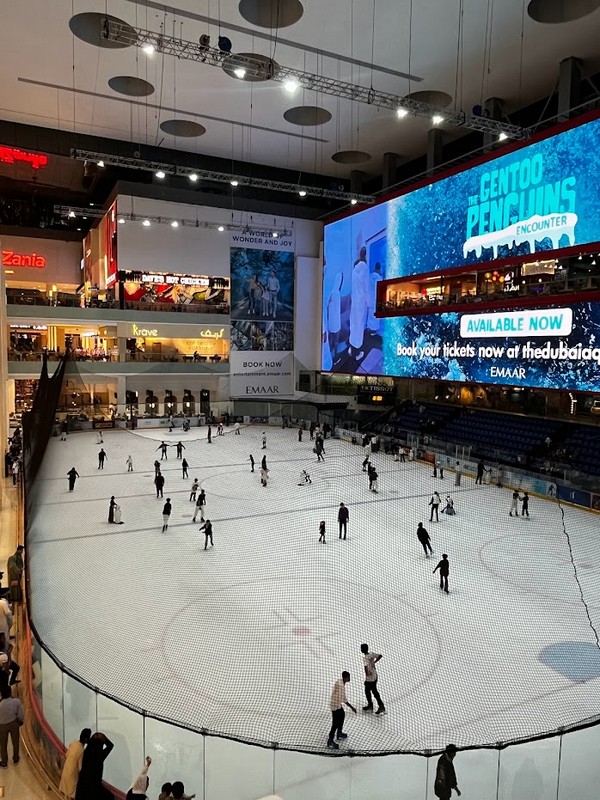 Dubai Mall Ice rink
